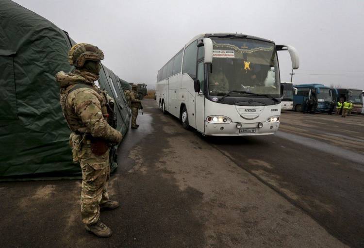 Почему Украина не отдает пленных Донбасса