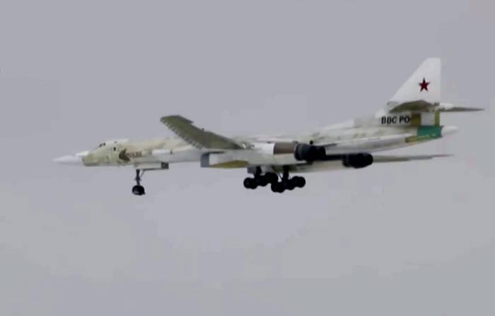 Опубликовано видео первого полета ракетоносца Ту-160М