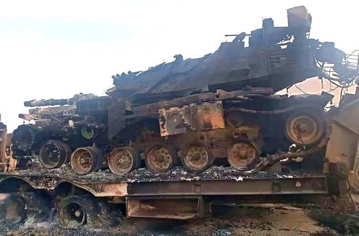 Сожженные танки и бронетехника: последствия удара ВВС Сирии по туркам