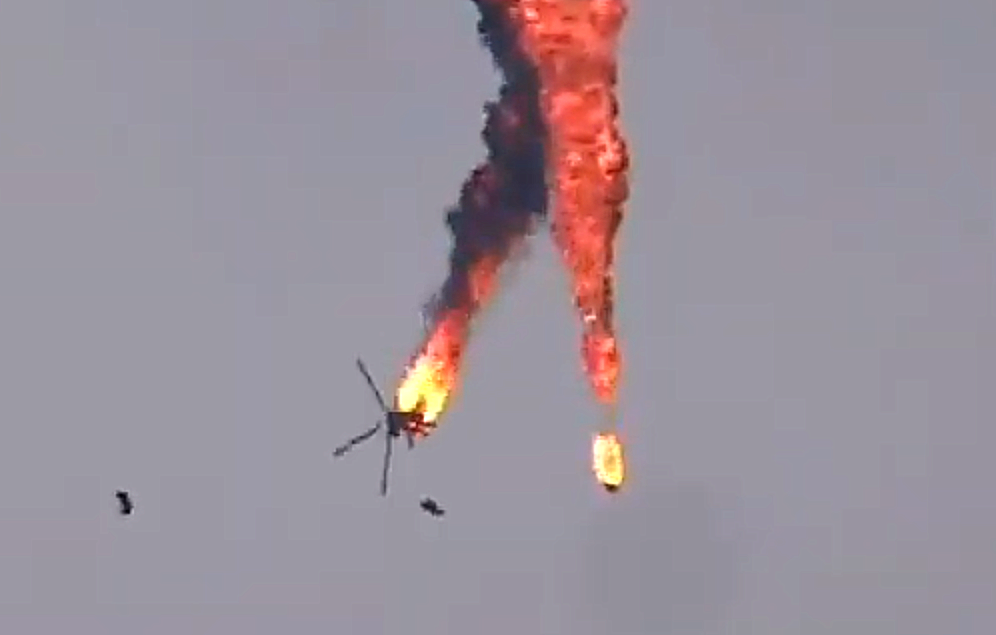 В Сирии сбит вертолет Ми-8: первые кадры