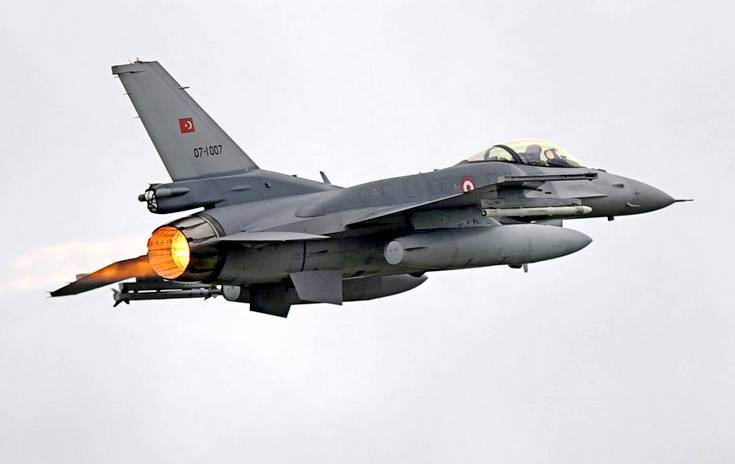 Турция просит Россию разрешить наносить авиаудары по сирийской армии
