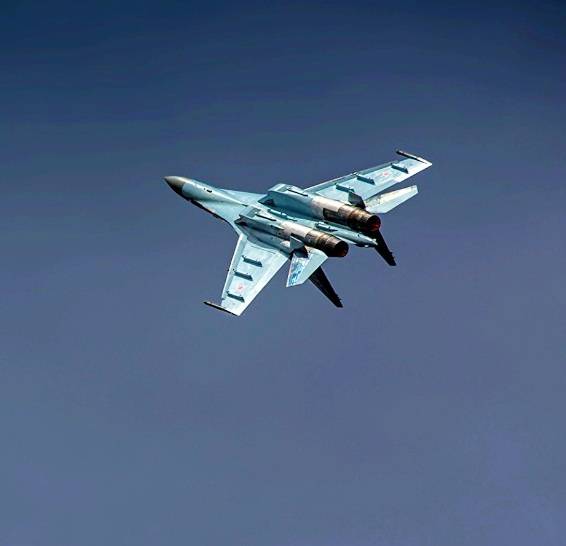 Выйти на сверхзвук: 12 лет назад в небо впервые поднялся Су-35