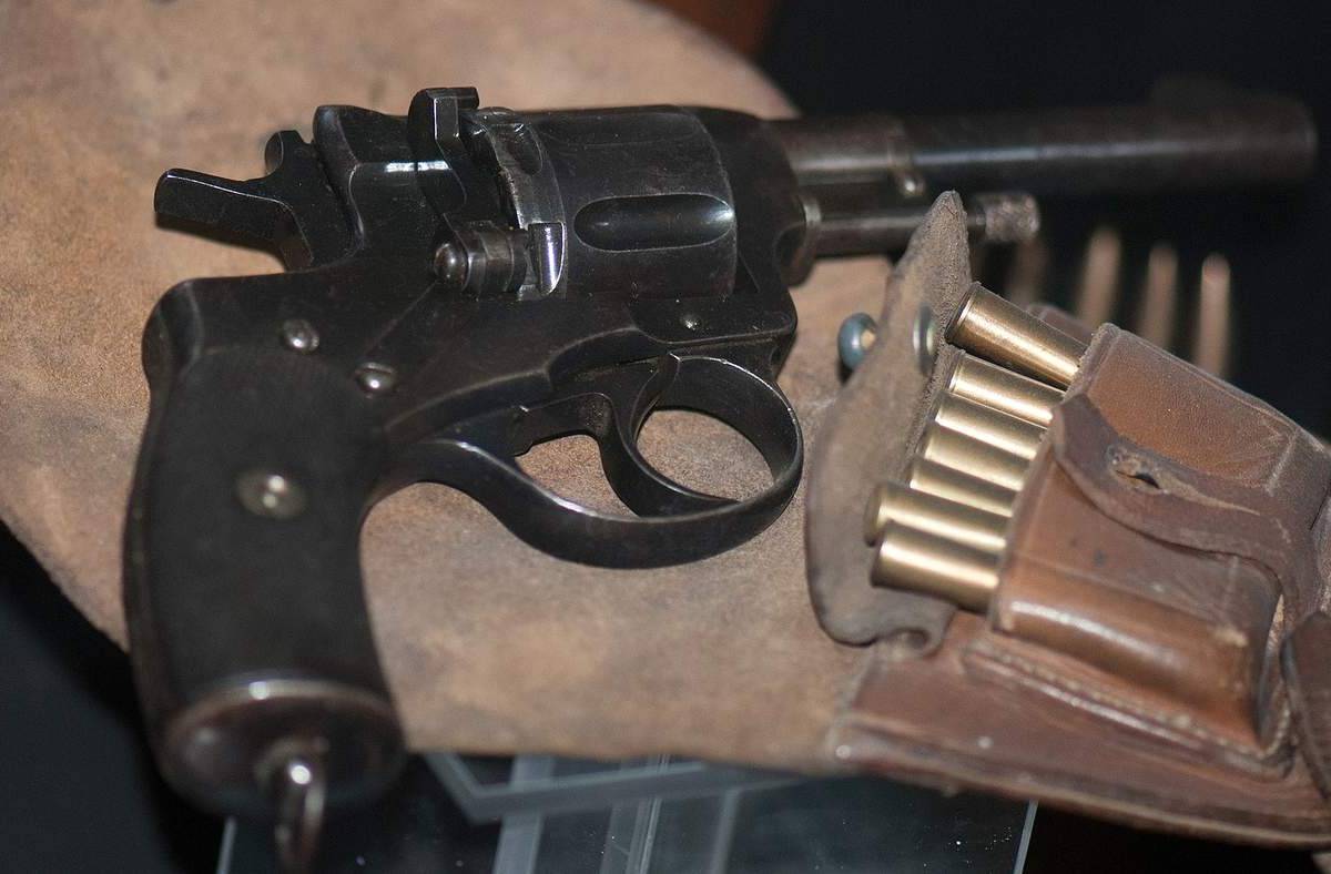 Так ли плох «Наган», или Какой револьвер выбрать попаданцу в 1895 году