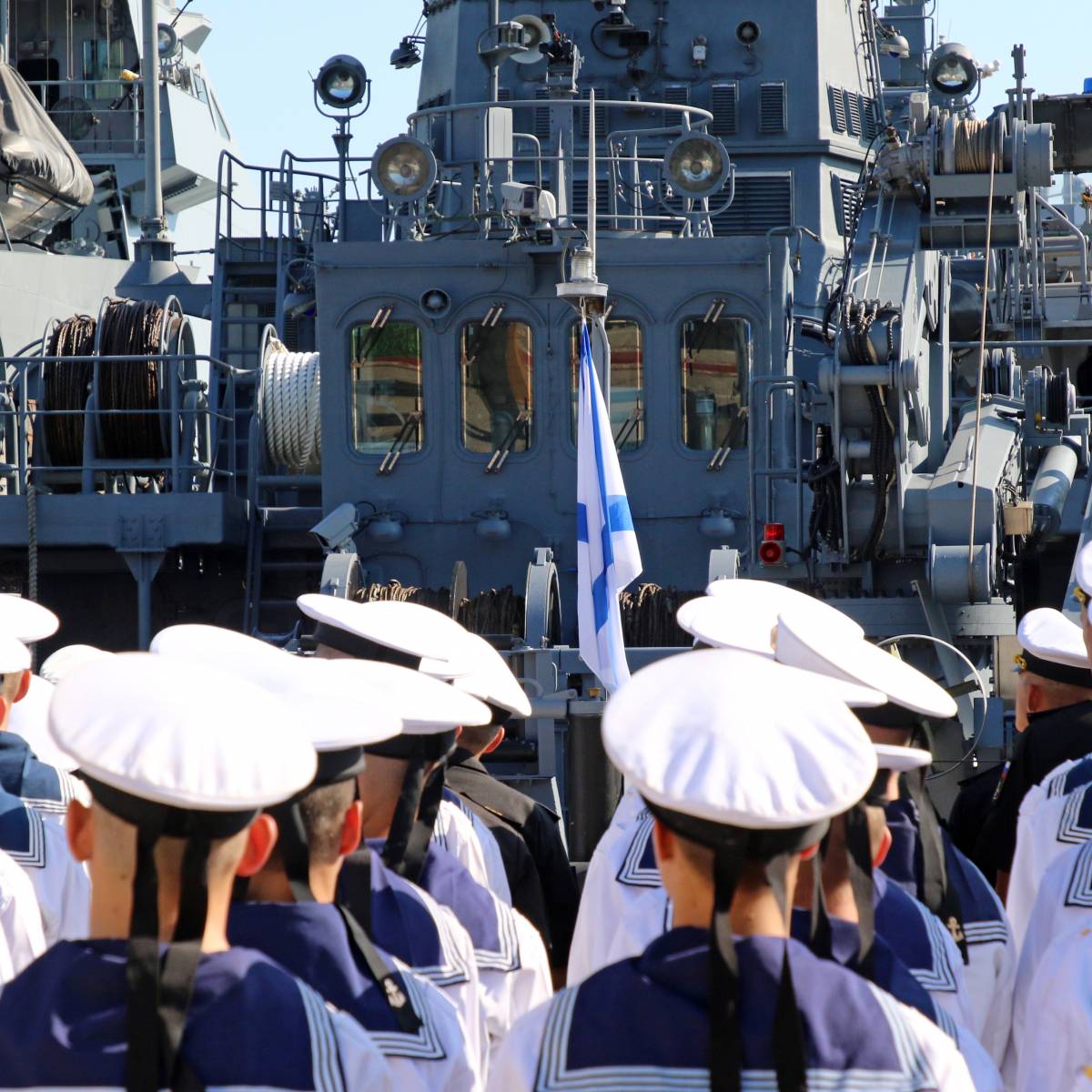 На флагмане Черноморского флота будет храниться частица Креста Господня
