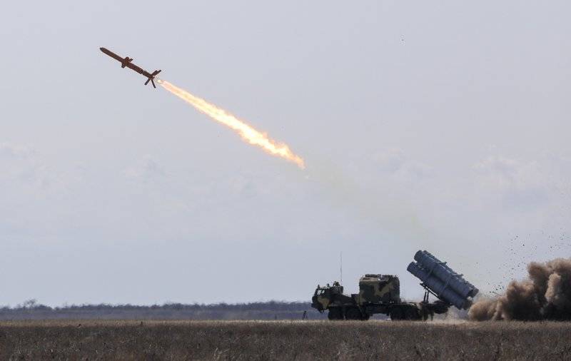 Украина поднимается на ракетный щит