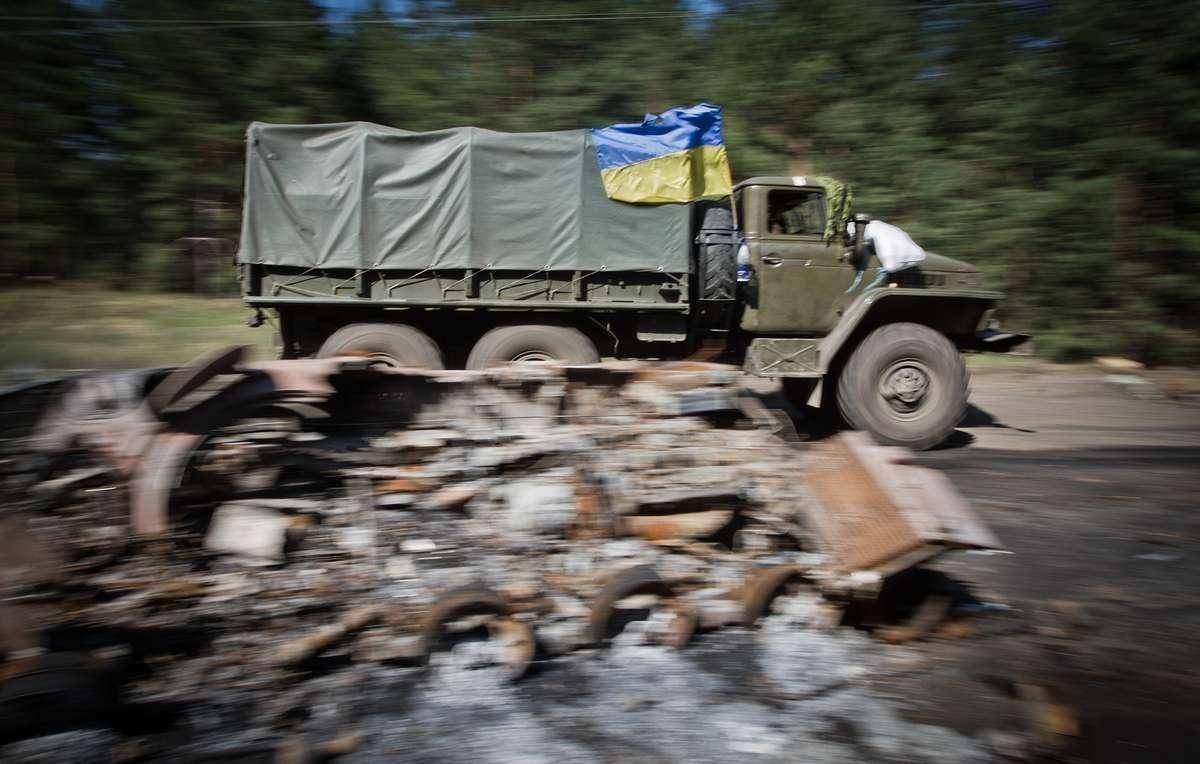 Грузовик ВСУ подорвался на мине, когда солдаты воровали металлолом