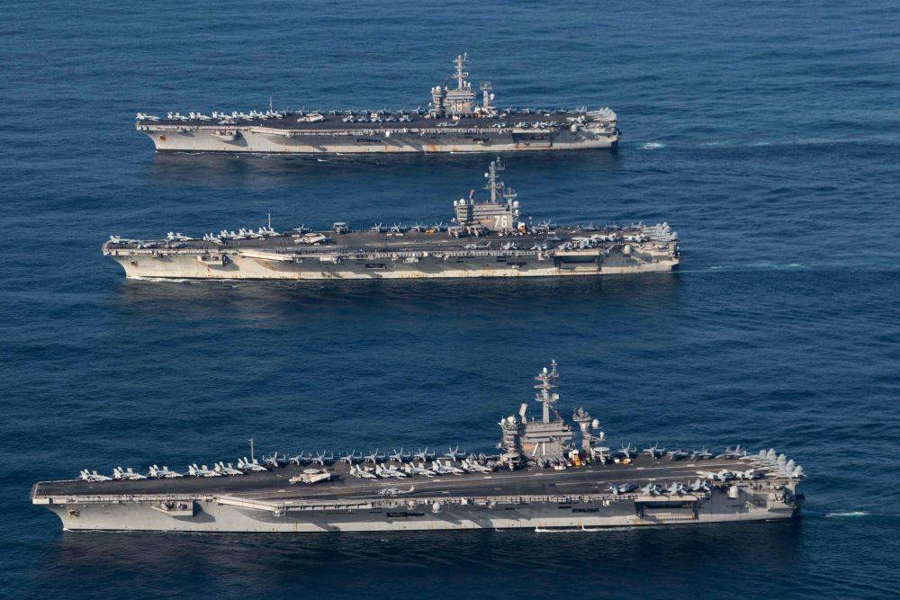 США сократят флот авианосцев из-за ракет России и Китая