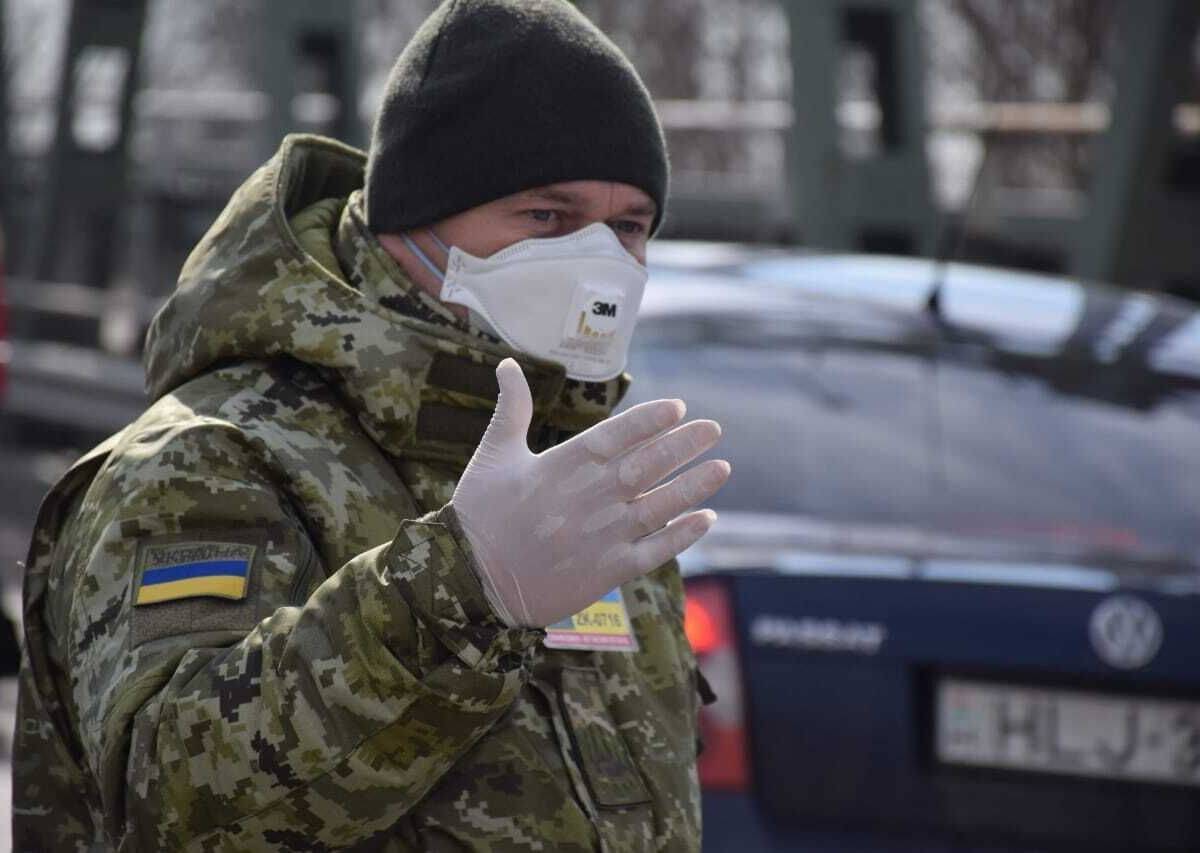 Коронавирус в ВСУ: что известно о гибели наводчика «Азова»