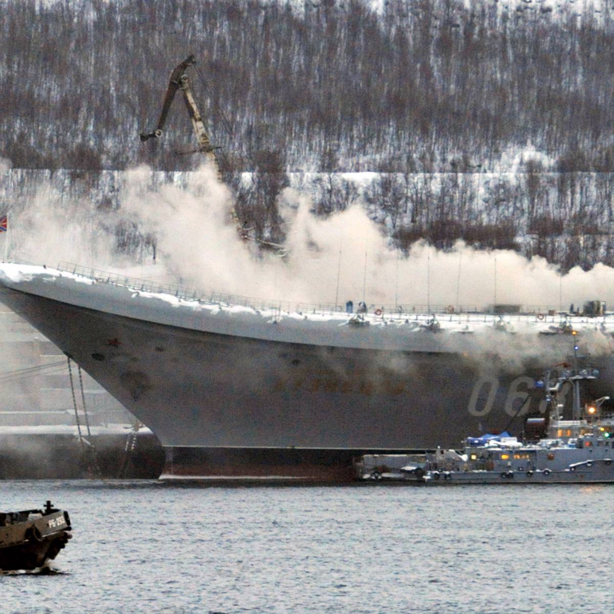 Срок завершения ремонта авианосца "Адмирал Кузнецов" снова сдвинулся