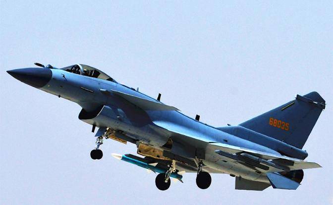 Воздушный бой над Тегераном: «Китайский Chengdu J-10 переиграл МиГ-35»