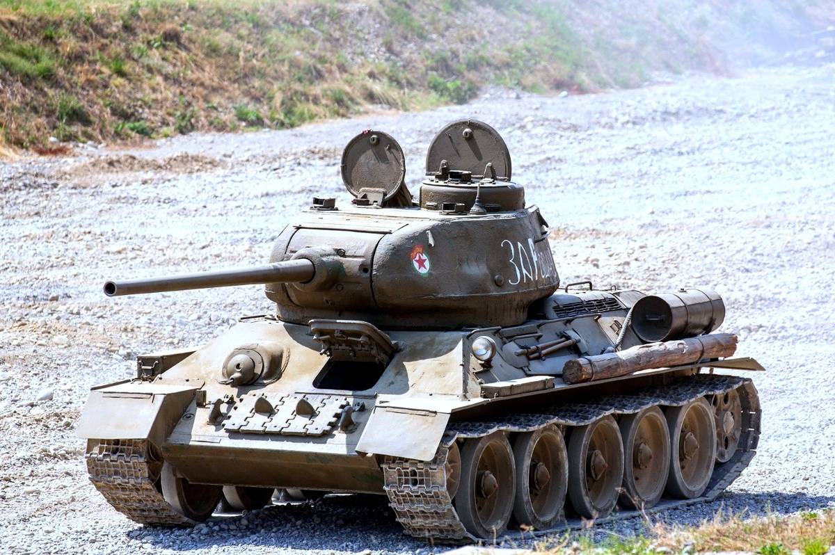Как взвод Т-34 разгромил тридцать немецких танков под Ольховаткой в 1942-м