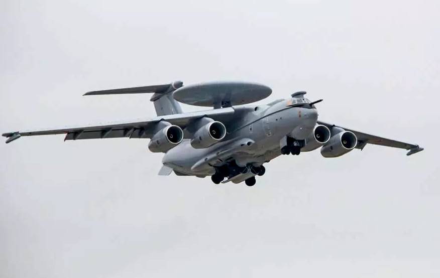 Источник назвал сроки поставки в армию самолета нового поколения А-100