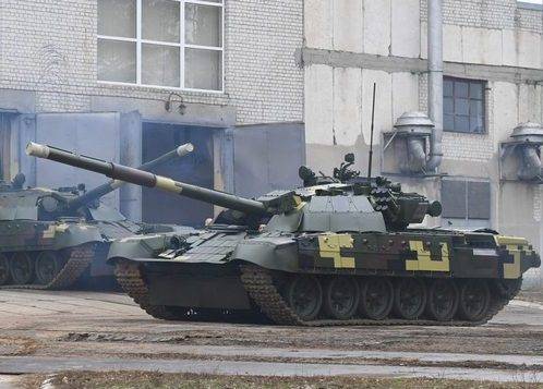 Украинский модернизированный танк Т-72 успешно прошел подводные испытания