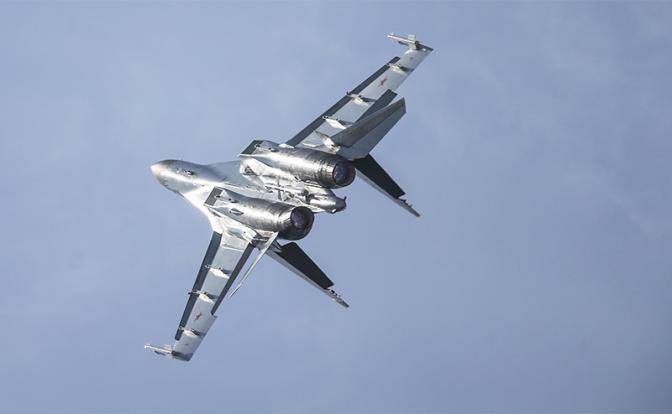 «Русский коммунист на Су-35 довел экипаж американского P-8A до горячки»
