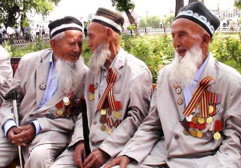 Эшелоны шли на восток… Туркменская, Узбекская, Таджикская ССР в годы войны