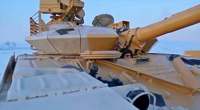 Новые двигатели от Т-72 подарили танкам Т-64 в Узбекистане новую жизнь