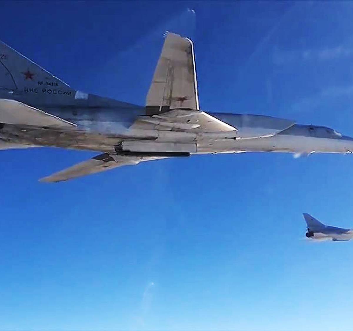 Ту-22 над северными морями сопроводили истребители F-16 ВВС Норвегии