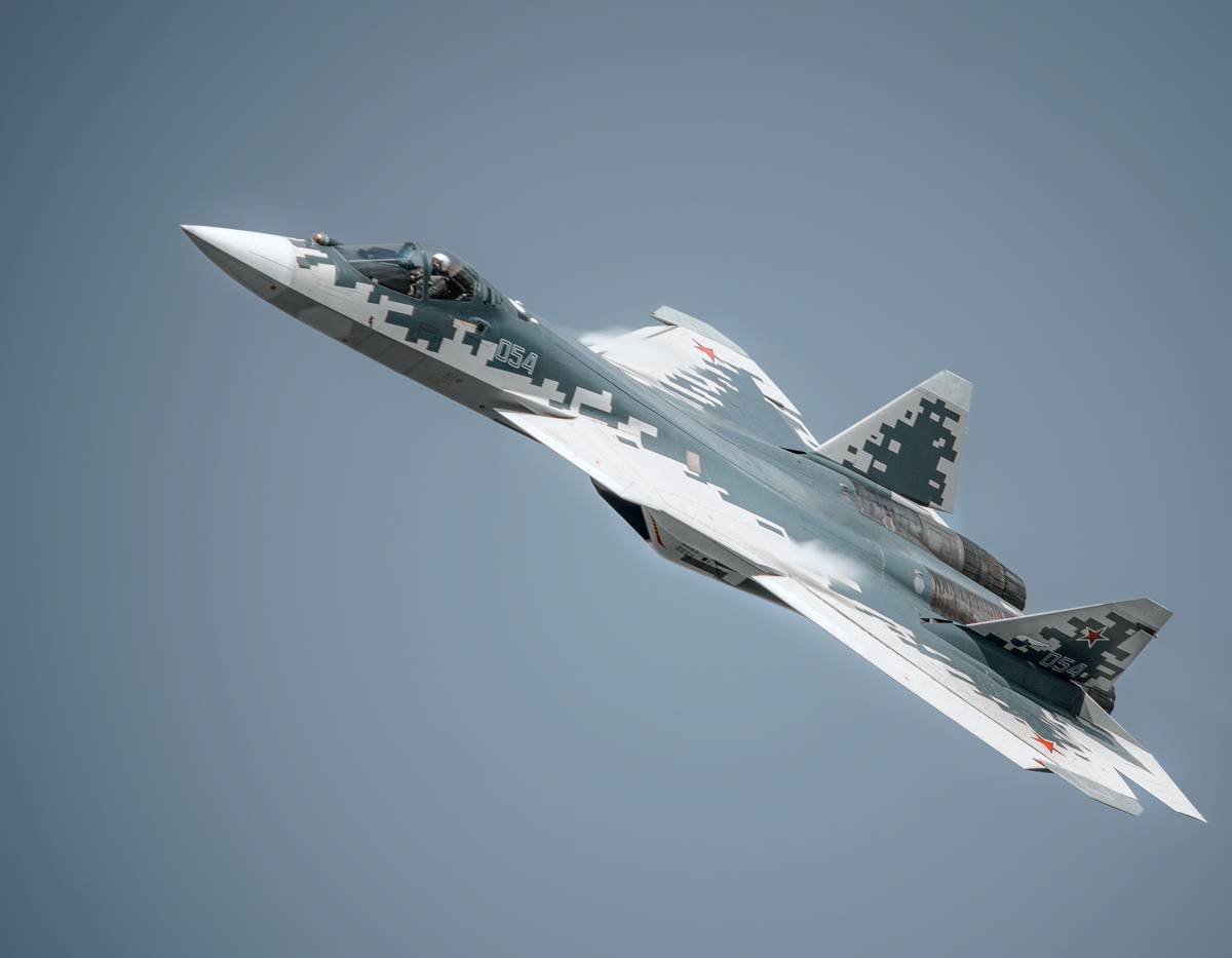 Flug Revue: системы управления Су-57 создадут новый стандарт истребителей