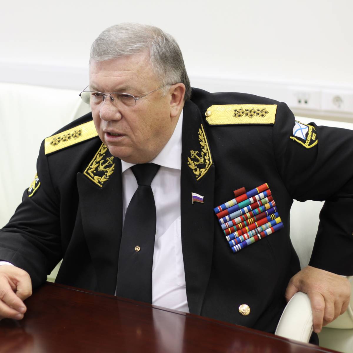 Адмирал Комоедов о новых кораблях: обстановка в Черном море неблагоприятная