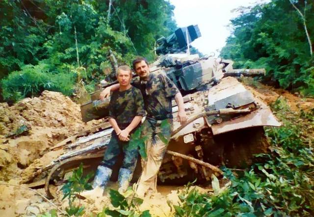 20 лет назад в Малайзии Т-90С превзошел "Абрамс", "Леопард-2" и "Леклерк"