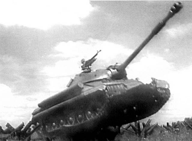 64 года назад на вооружении Советской армии был принят танк Т-10А