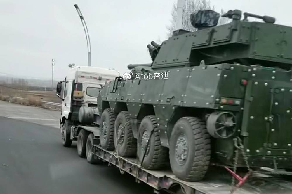 Аналог БМП "Бумеранг" и новый колесный танк заметили в Китае