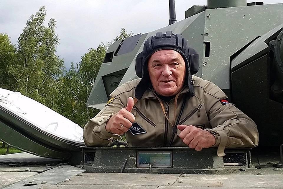 Полковник Баранец ответил Турчинову на угрозы утопить войска РФ в крови