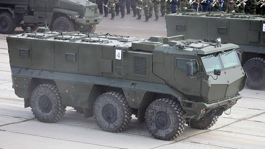 КАМАЗ с бронекапсулой: армия РФ получает блокпост на колесах
