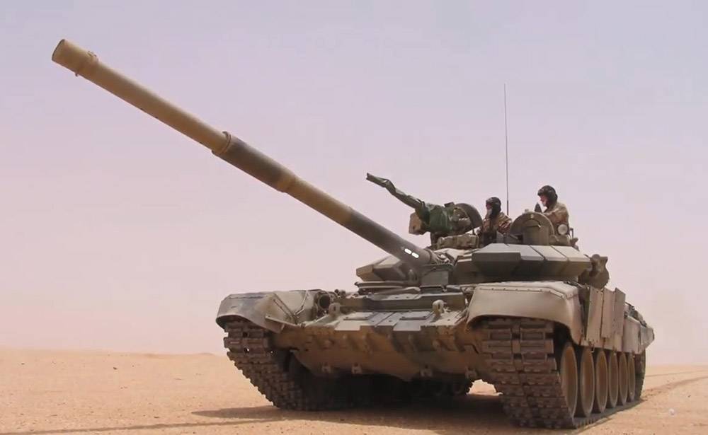 Удар и защита: применение "Корнета" и Т-90С сняли на видео в Алжире