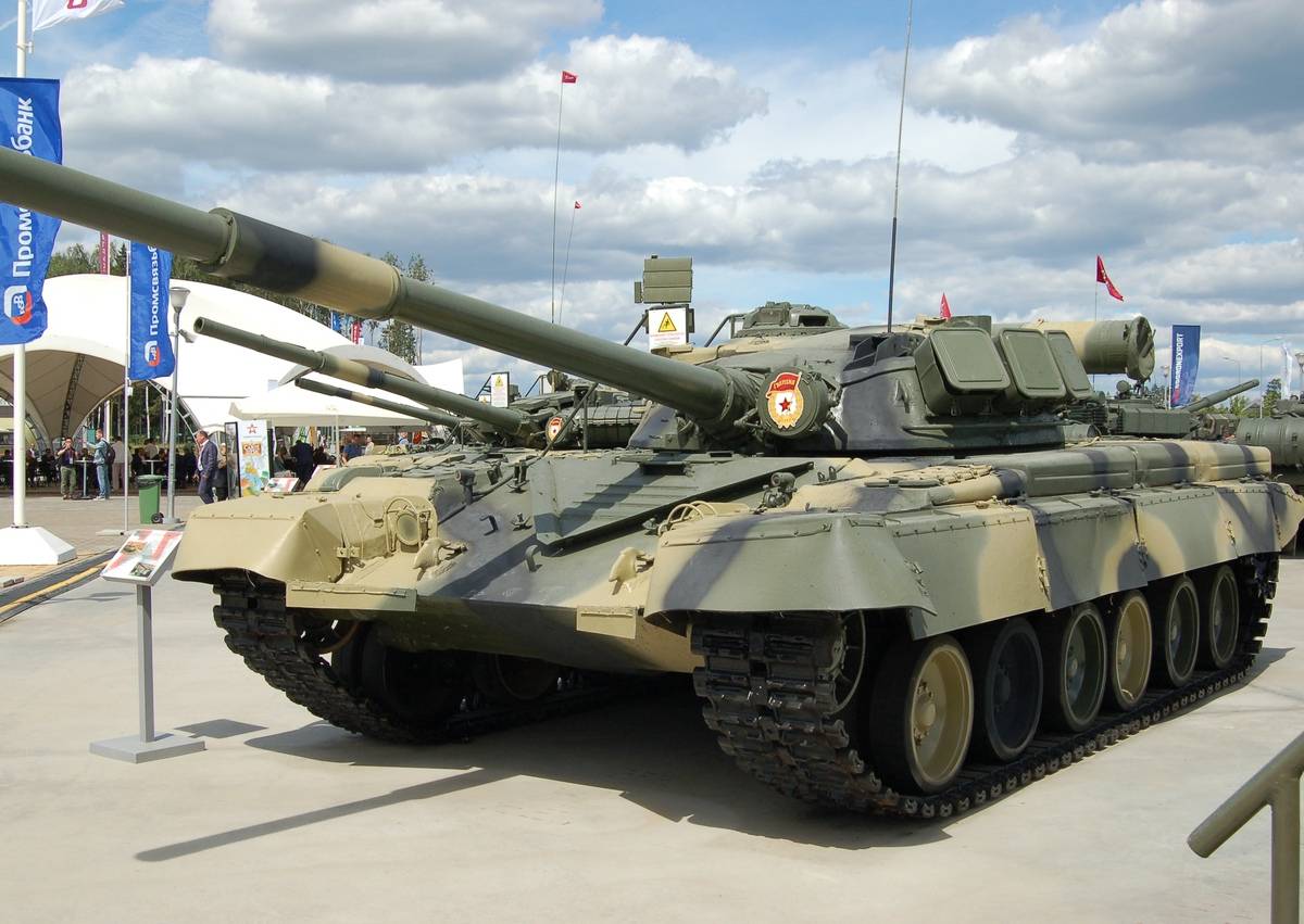 44 года назад на вооружение был принят Т-80