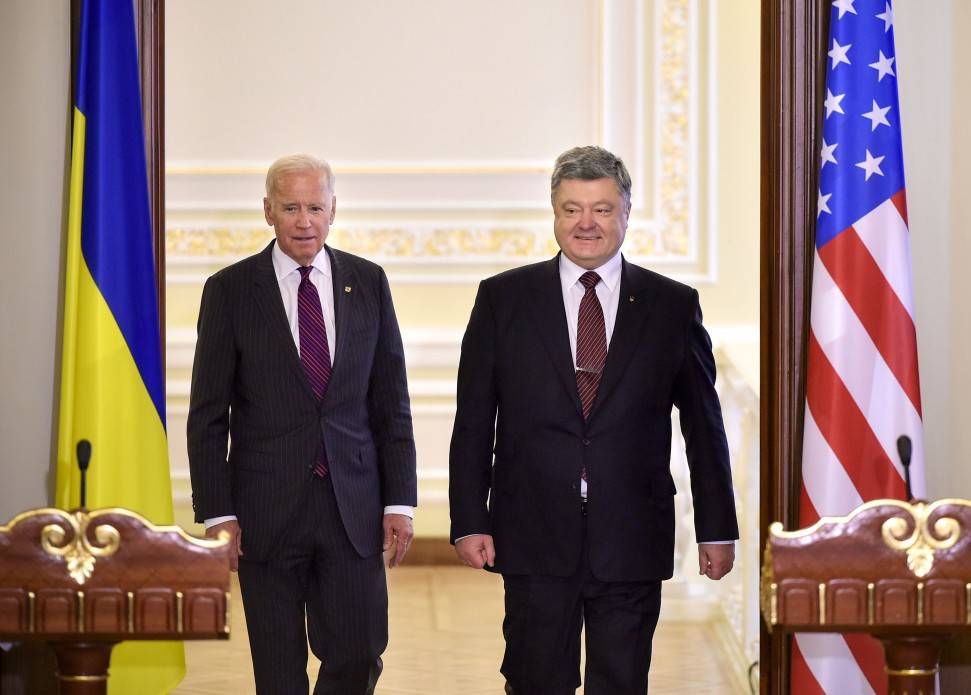 Рассекречены переговоры Байдена-Порошенко об украинских терактах в Крыму