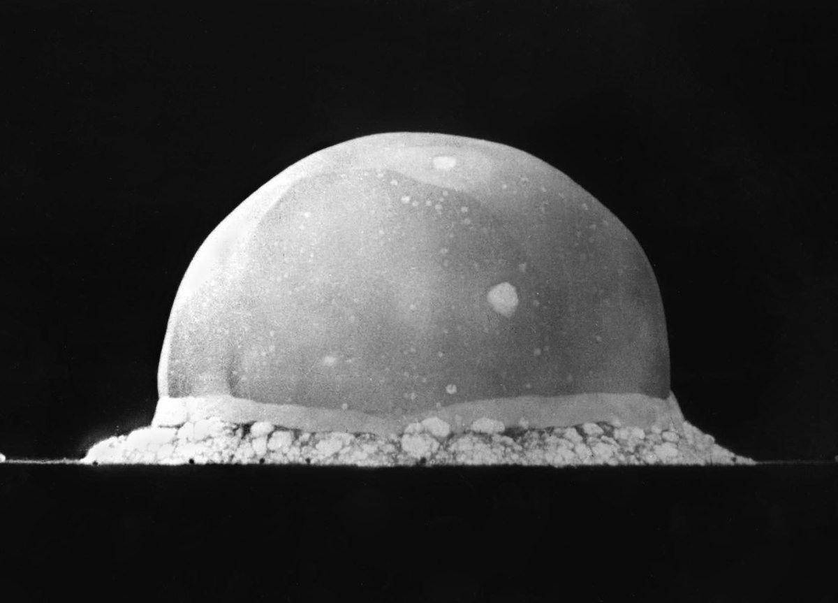 Что дало миру ядерное оружие: «ярче тысячи солнц»