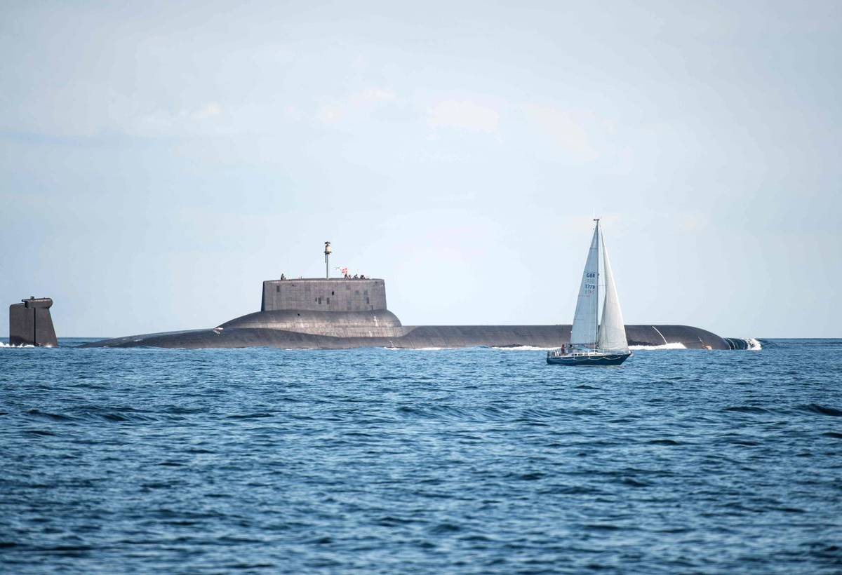 Отдыхающие шведы наткнулись в проливе Эресунн на подлодку ВМФ России