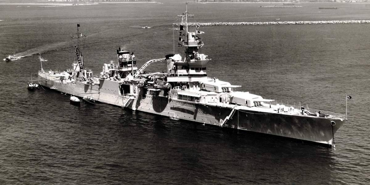 Команду «Индианаполиса» наградили спустя 75 лет после гибели крейсера