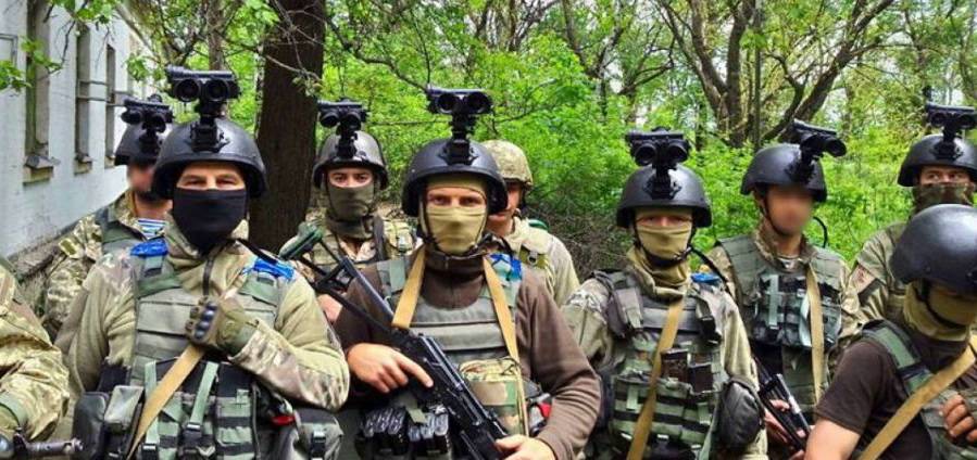 Украинские бойцы торгуют военной помощью США через националистов