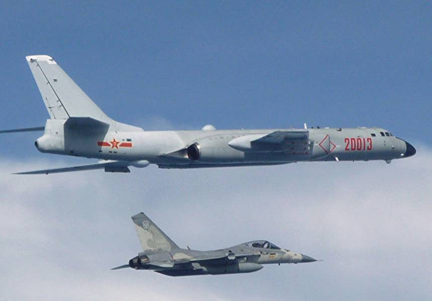 Китайские бомбардировщики смогут охотиться на авианосцы США