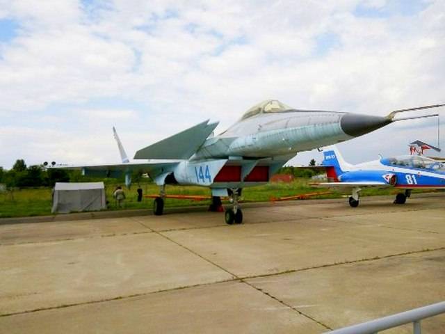 Российский "Стелс-самолет" МиГ 1.44 мог стать носителем лазерного оружия
