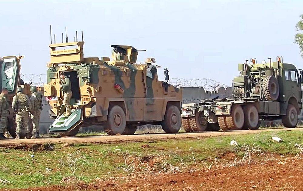 В Сирию вошла крупнейшая за все время колонна турецкой боевой техники