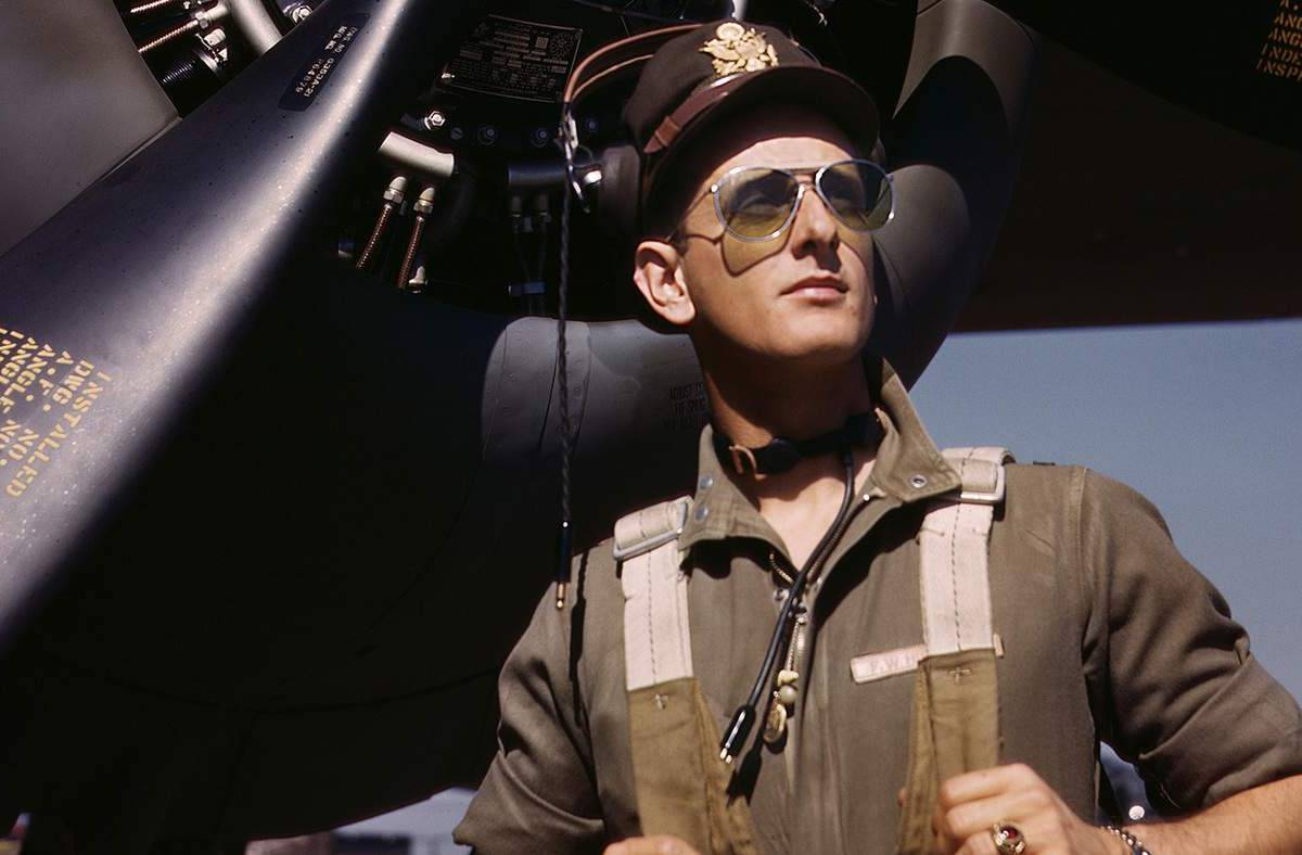 Как очки-авиаторы спасли лётчиков от небесного сияния и покорили мир