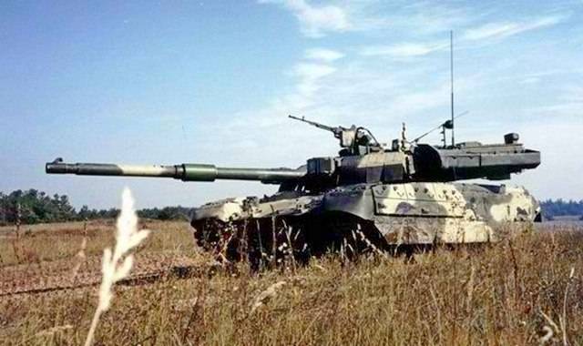 На опозорившемся на репетиции парада танке "Ятаган" Украины поставили крест