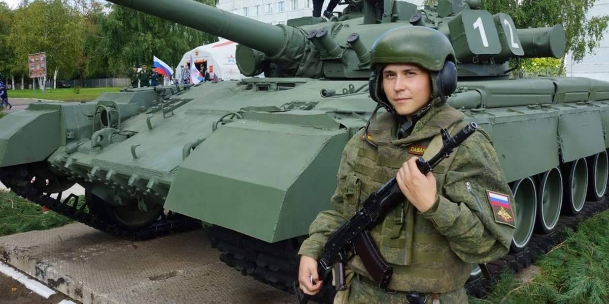 Ковбои на танках: кантемировцы получили новое защитное снаряжение