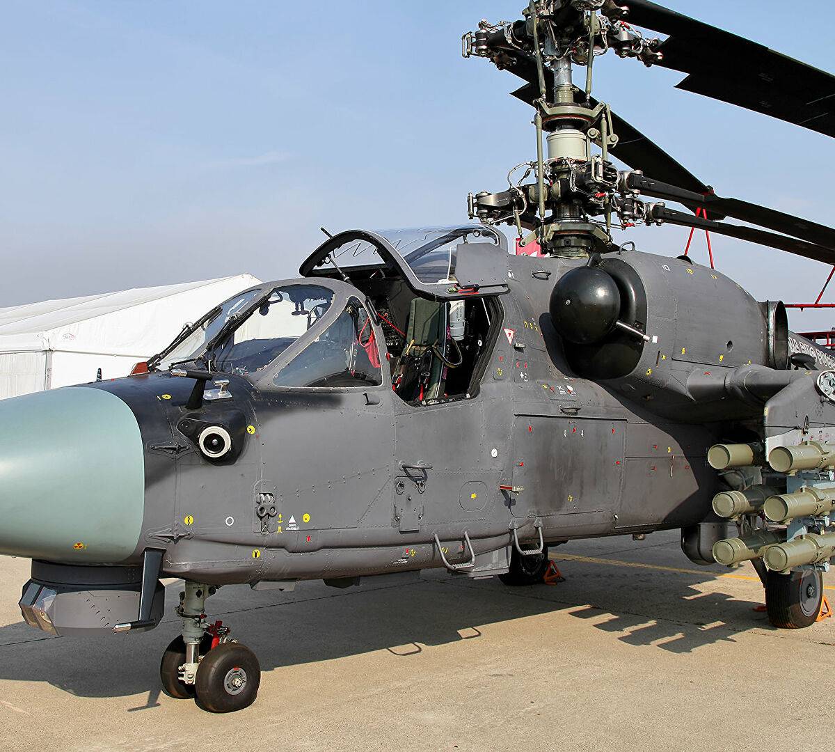 Ка-52К «Катран»: новый вертолет РФ серьезно выделяется среди конкурентов