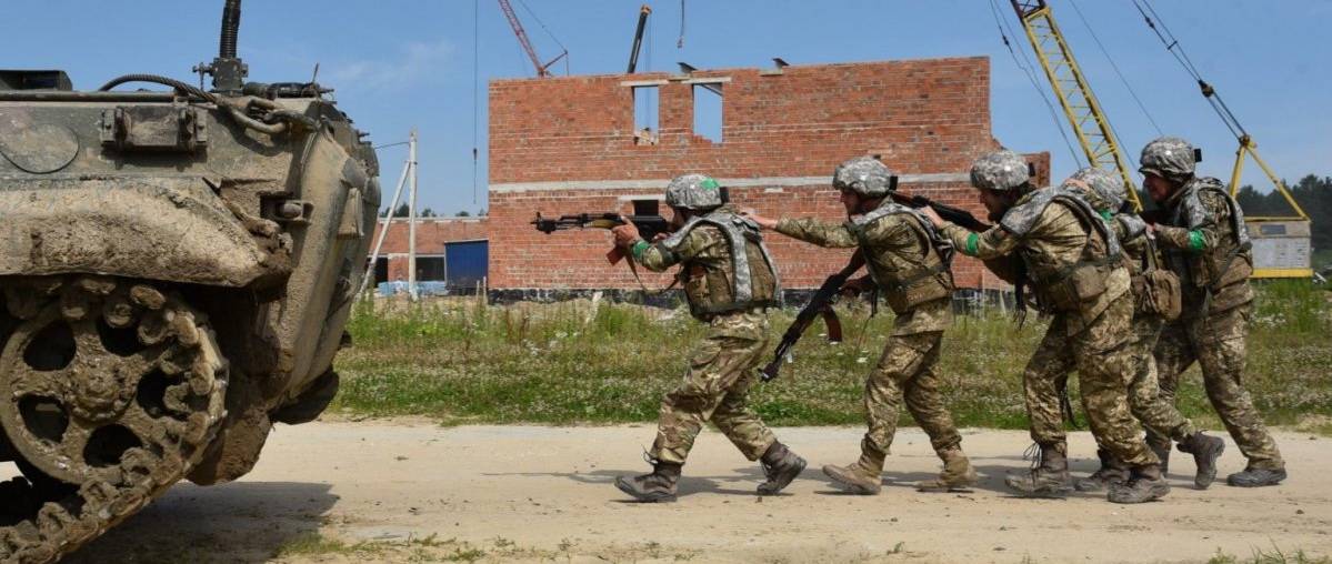 Украина и НАТО начинают новые провокационные манёвры на границе с Крымом