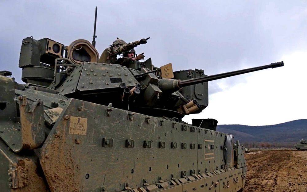 Пентагон перебросил тяжелую бронетехнику к новой российской базе в Сирии