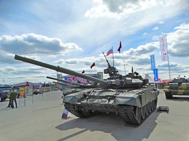 Иностранные военные на СКШУ "Кавказ-2020" "воюют" на Т-90, БМП-3 и БТР-82