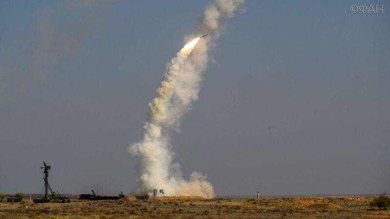 Крымчане поразили учебные ракеты на полигоне «Ашулук»
