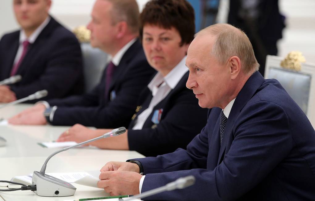 Путин рассказал об "эффекте эскимо" у ракет "Авангард"