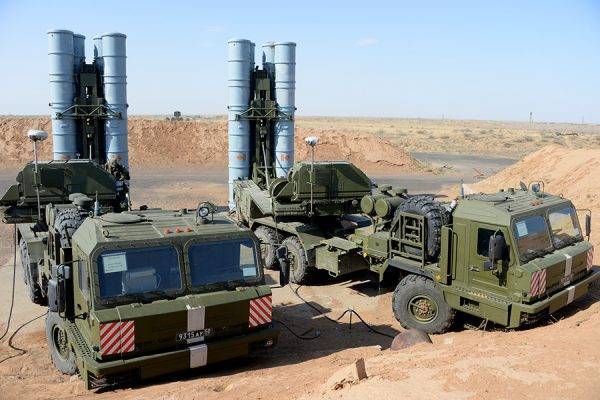Боевые расчёты С-300ПТ/ПС войск ПВО Армении готовятся к худшему сценарию