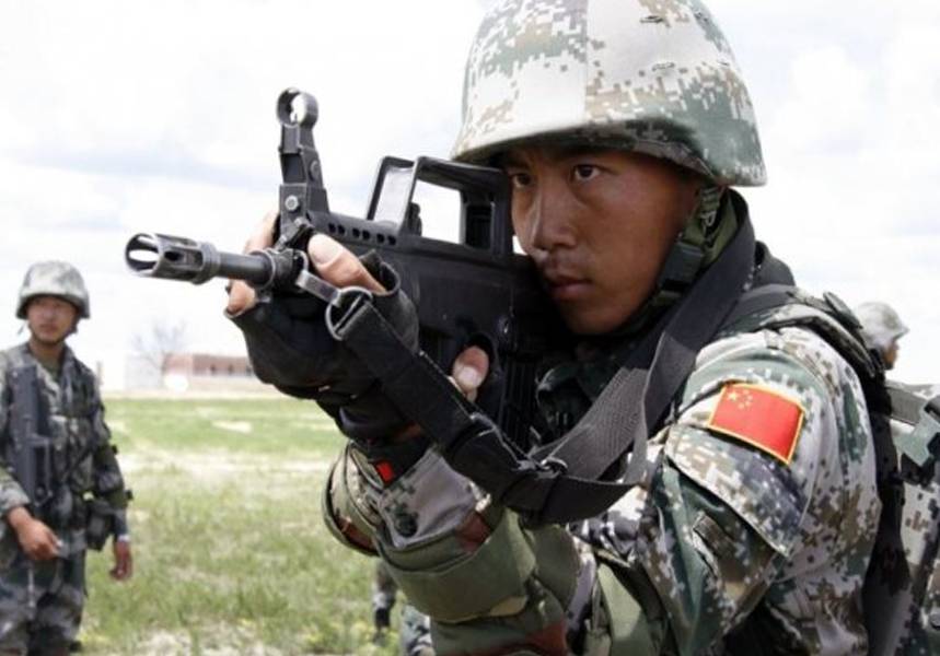 Какое обмундирование получают солдаты китайской армии?