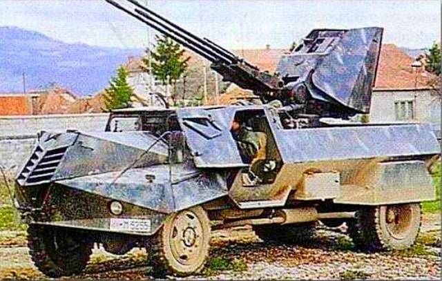 Во время боев в Карабахе засветились редкие трехствольные пушки М55